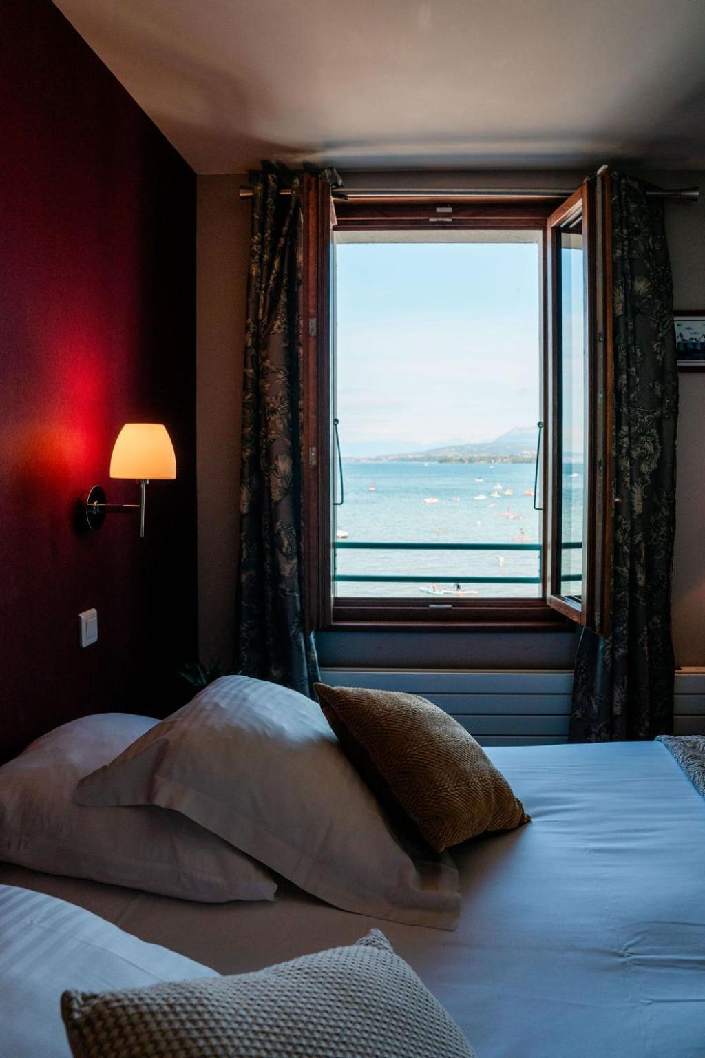Hotel De La Plage Excenevex Bagian luar foto