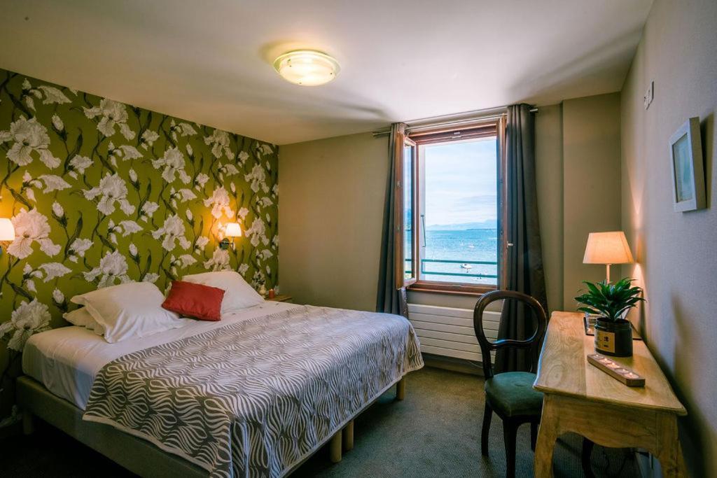 Hotel De La Plage Excenevex Bagian luar foto